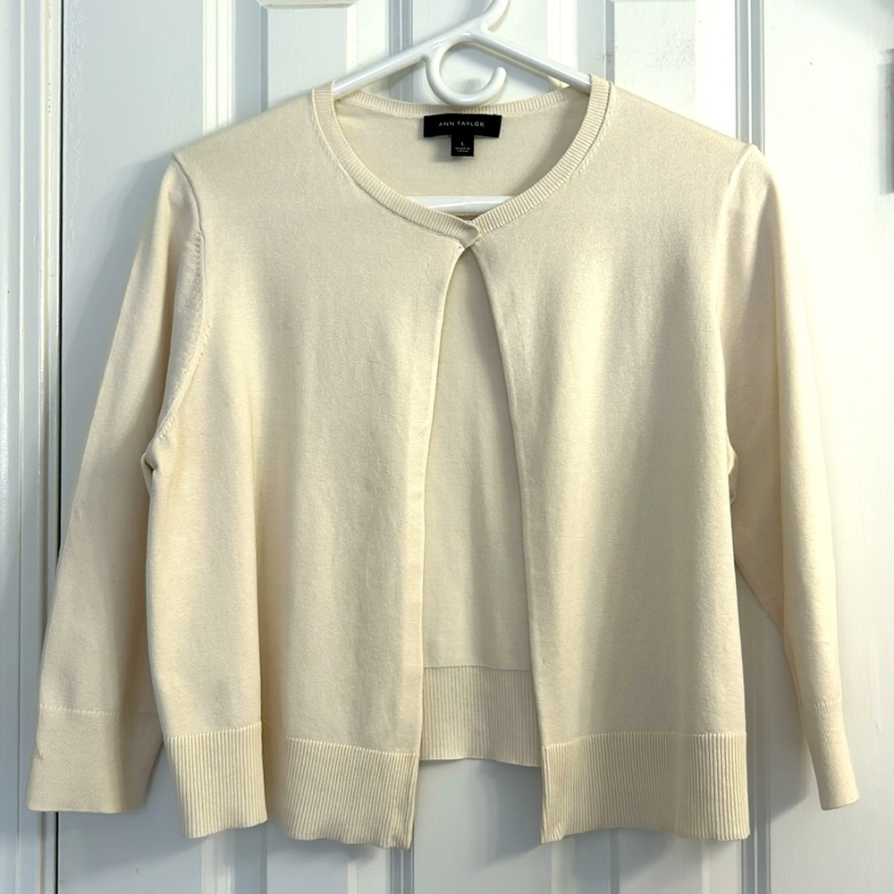 Ann Taylor Vintage Silk Blend Cropped Shrug Sweater in Ivory size L